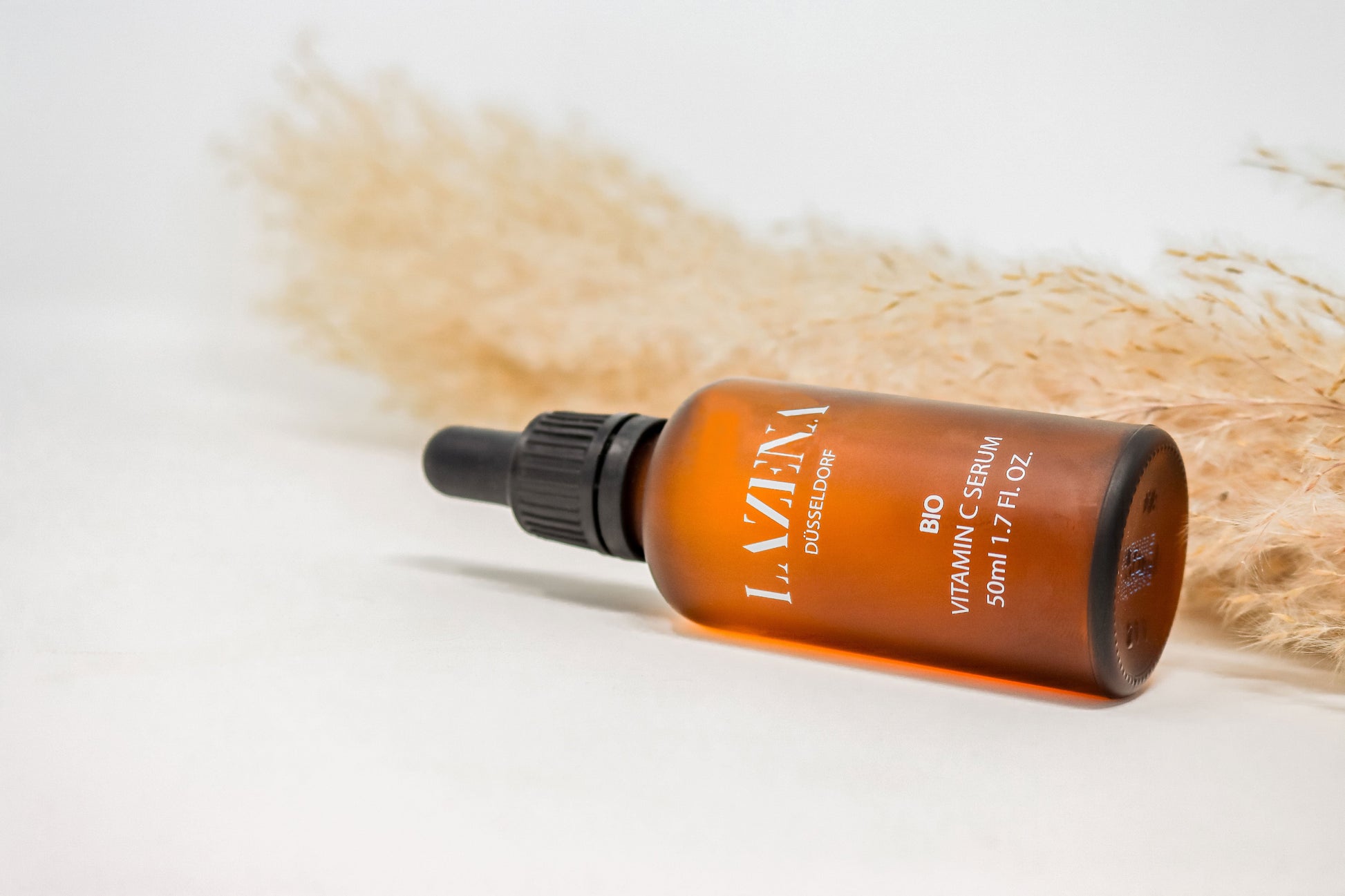 Vitamin C Serum | Tschüss Hautunreinheiten Lazena Düsseldorf
