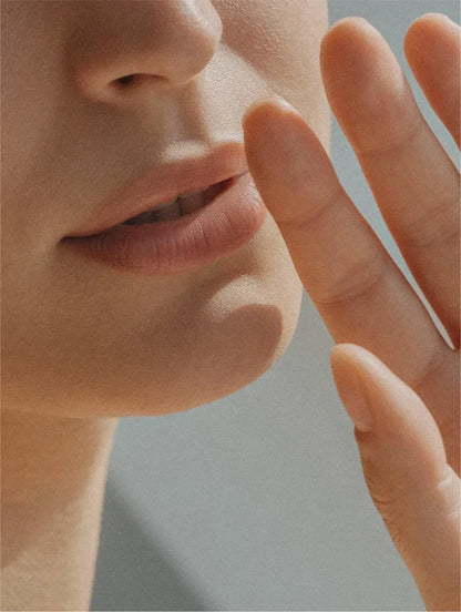 Sensitive Skin Oil-To-Milk Cleanser Lamidibeauty