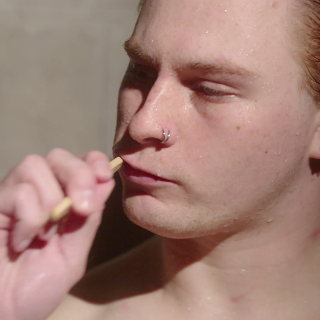 tooth tabs 002 | feste Zahnpasta mit Minze | für frischen Atem und saubere Zähne ∴ therefore beauty