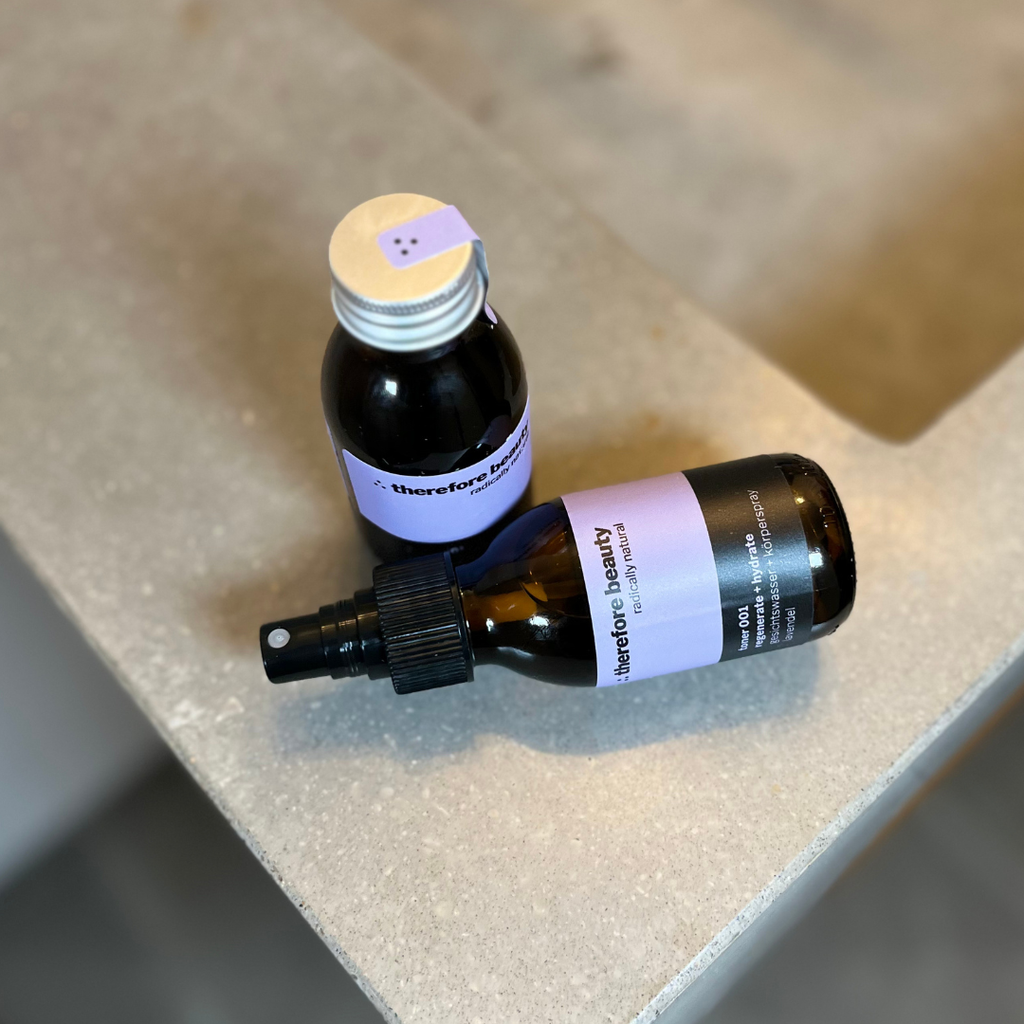 toner 001 —  Hydratisierung und Beruhigung für Haut + Haar nach der Reinigung ∴ therefore beauty